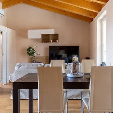 Διαμέρισμα Boutique - Μενάτζιο