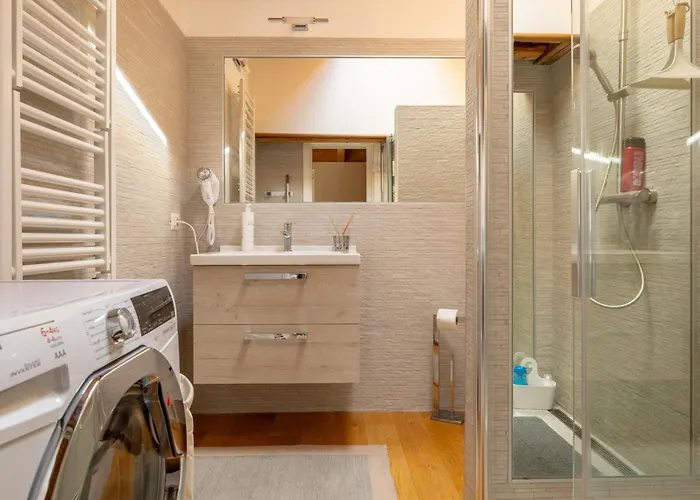 Boutique - * Μενάτζιο